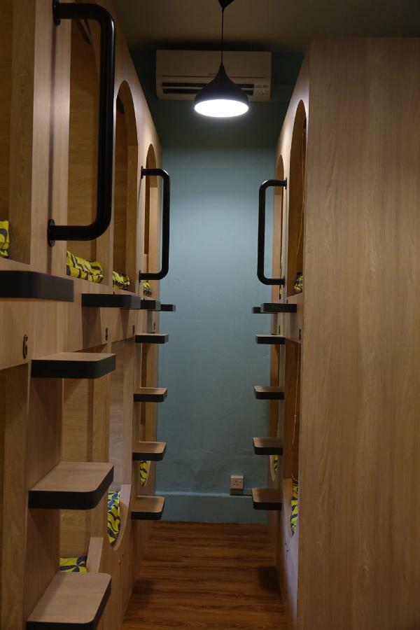 Gap Year Hostel Singapore Buitenkant foto